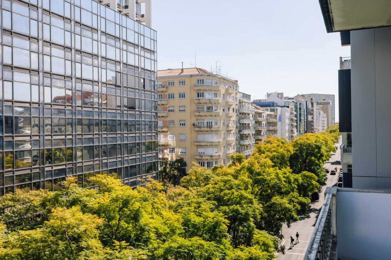 Apartment Riu - 3 Bedrooms In Avenidas Novas Lisbon